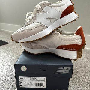 New Balance, Women's 327 - Size 11 (Sea Salt/Rust)